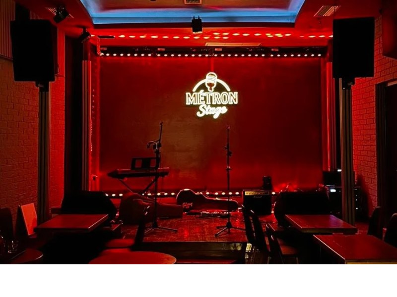 Metron Stage